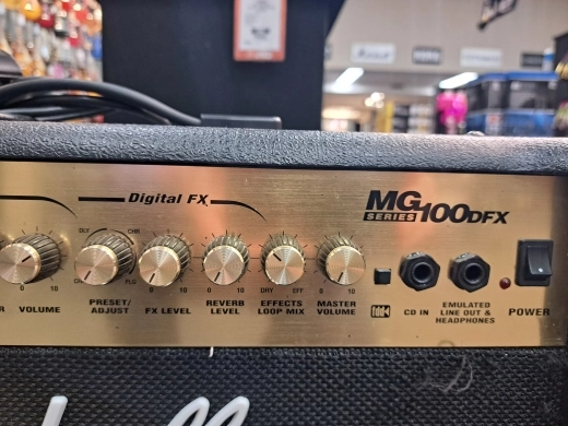 Marshall MG100DFX 4